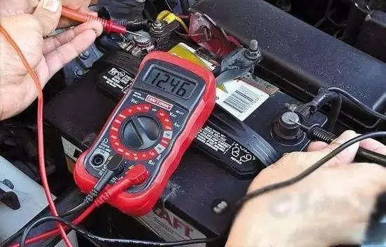 什么是电池的开路电压？